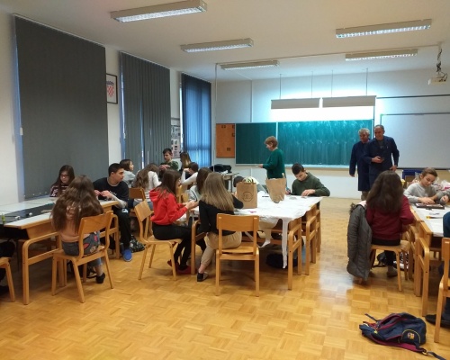 Natjecanje u izradi božićnih ukrasa