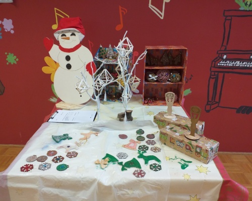 Natjecanje u izradi božićnih ukrasa