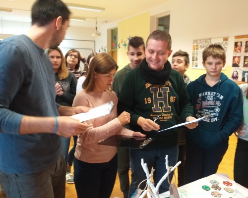 Natjecanje u izradi božićnih ukrasa